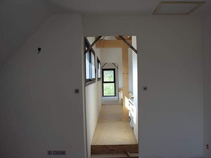 Pose de plaques de plâtre pour murs et plafonds